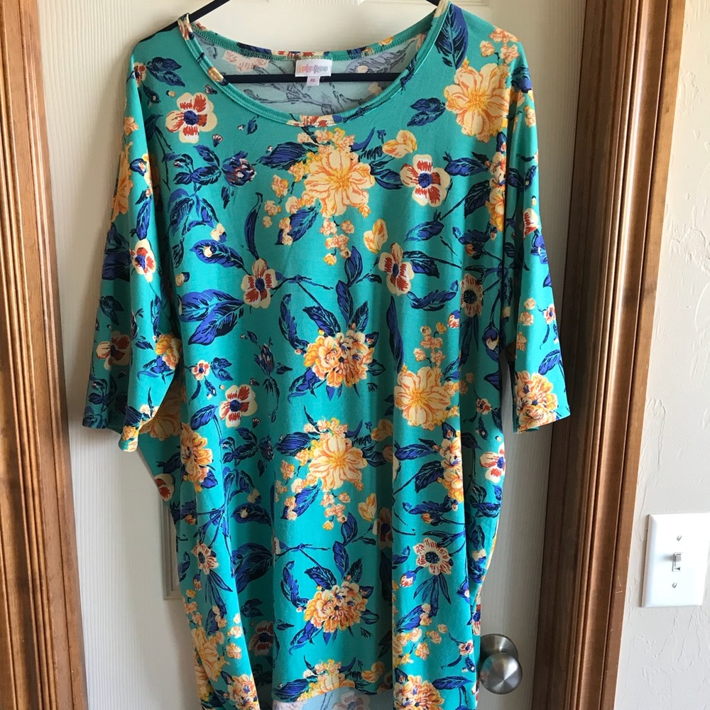 LuLaRoe Irma XL